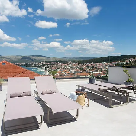 Cozy In Okrug Gornji With Swimming Pool * Trogir