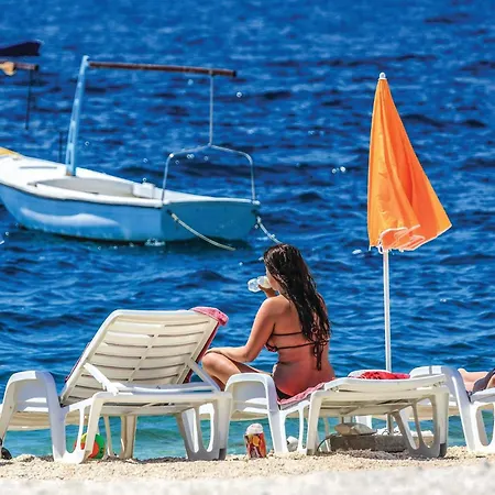 Apartment Gorgeous In Okrug Gornji *