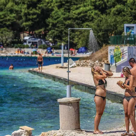 Cozy In Okrug Gornji With Swimming Pool 아파트 *